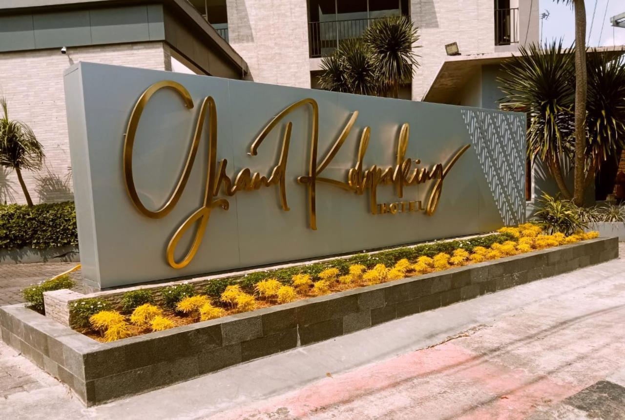 Grand Kolopaking Hotel Kebumen Exterior photo